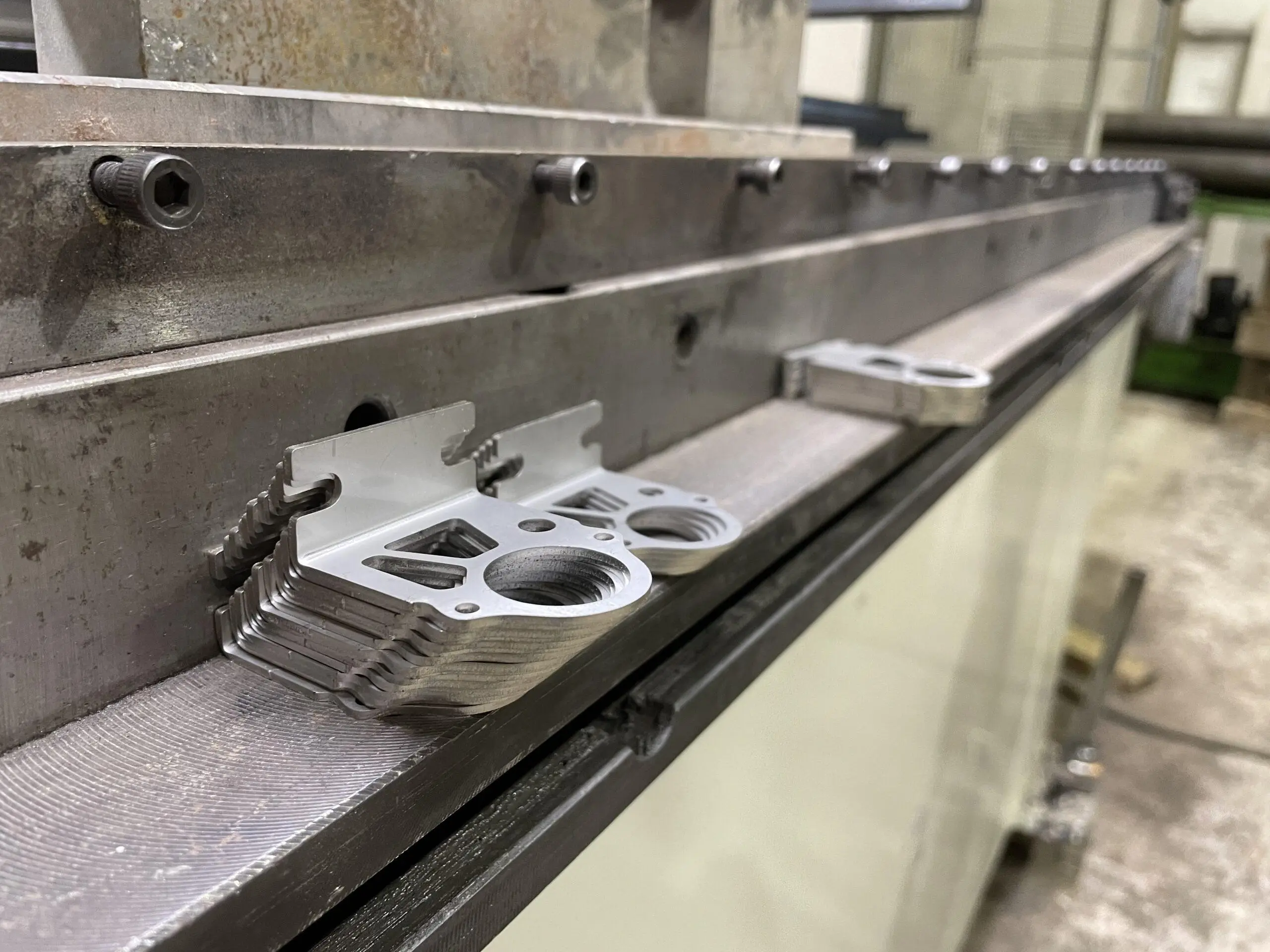 METAL BENDING