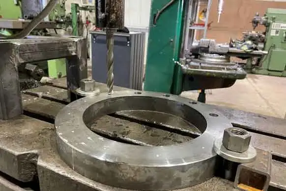 DRILLING, TAPPING